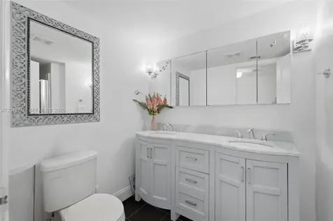 3177 NW 75th Way Hollywood FL 33024