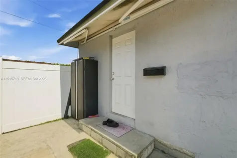 3177 NW 75th Way Hollywood FL 33024