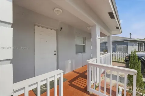 3177 NW 75th Way Hollywood FL 33024