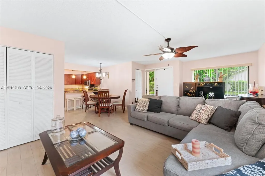 64 Wimbledon Lake Drive Plantation FL 33324