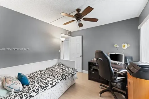 64 Wimbledon Lake Drive Plantation FL 33324