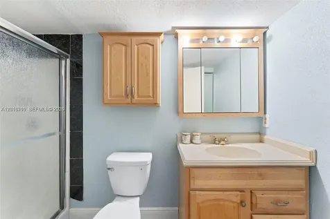 64 Wimbledon Lake Drive Plantation FL 33324
