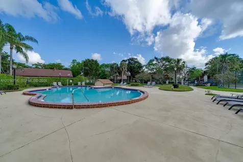 64 Wimbledon Lake Drive Plantation FL 33324