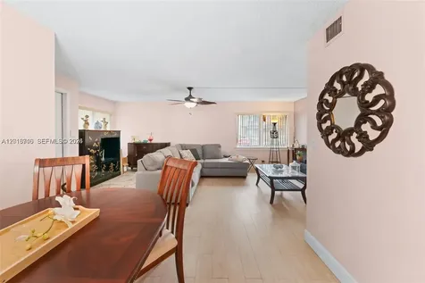 64 Wimbledon Lake Drive Plantation FL 33324