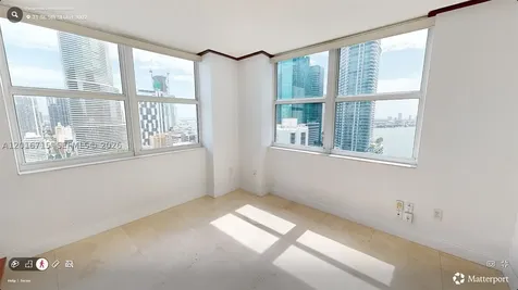 31 SE 5th Street Miami FL 33131