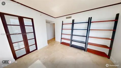 31 SE 5th Street Miami FL 33131