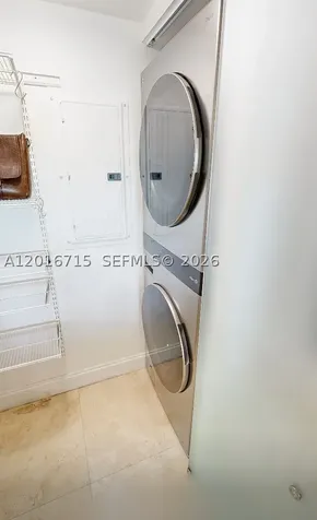 31 SE 5th Street Miami FL 33131