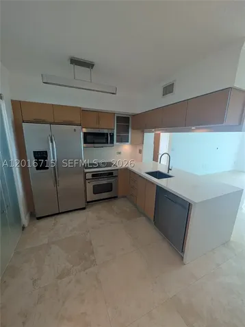 31 SE 5th Street Miami FL 33131