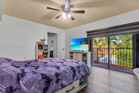 9126 SW 20th Place Davie FL 33324