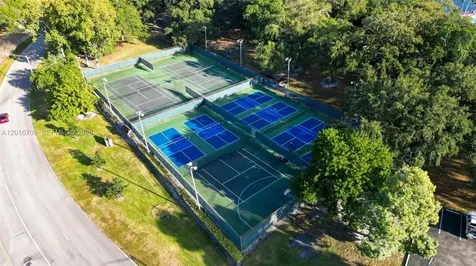 9126 SW 20th Place Davie FL 33324