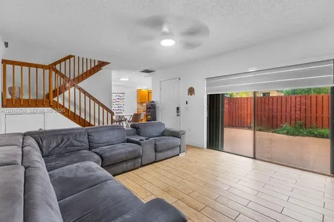 9126 SW 20th Place Davie FL 33324