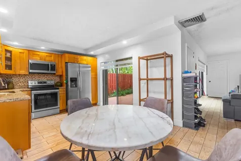 9126 SW 20th Place Davie FL 33324