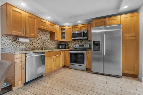 9126 SW 20th Place Davie FL 33324