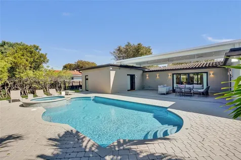 19694 NE 24th Avenue Miami FL 33180