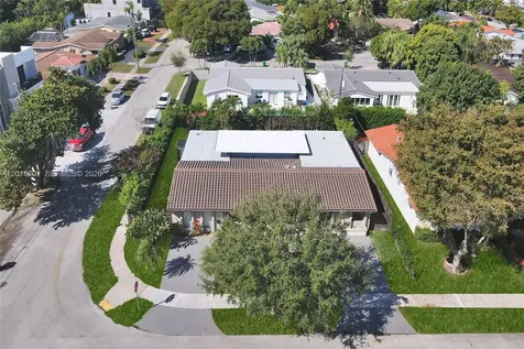 19694 NE 24th Avenue Miami FL 33180