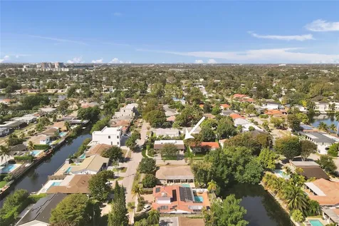 19694 NE 24th Avenue Miami FL 33180