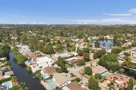 19694 NE 24th Avenue Miami FL 33180