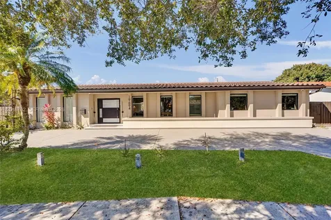 19694 NE 24th Avenue Miami FL 33180