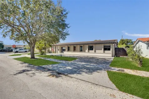 19694 NE 24th Avenue Miami FL 33180