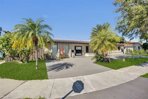 19694 NE 24th Avenue Miami FL 33180
