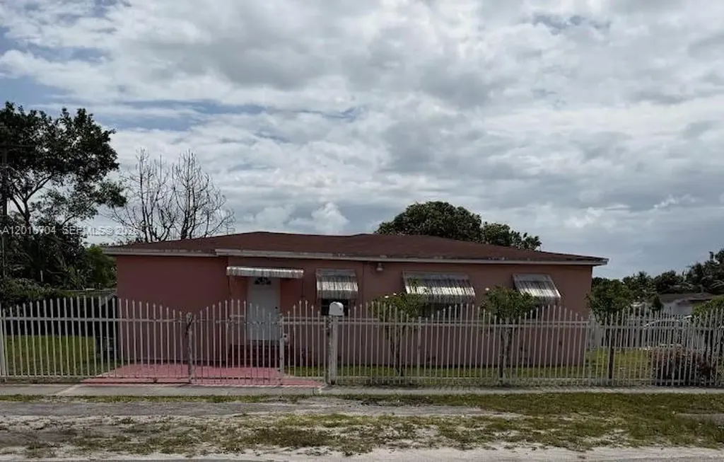Miami FL 33168