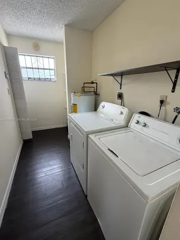 30 NW 87th Avenue Miami FL 33172
