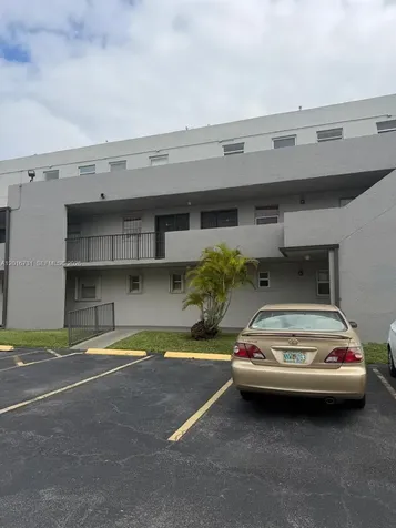 30 NW 87th Avenue Miami FL 33172