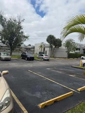 30 NW 87th Avenue Miami FL 33172