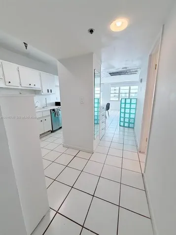 100 Lincoln Road Miami Beach FL 33139