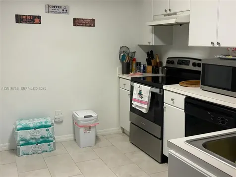 9610 NW 2nd Street Pembroke Pines FL 33024