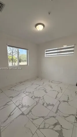 811 E 52nd Street Hialeah FL 33013