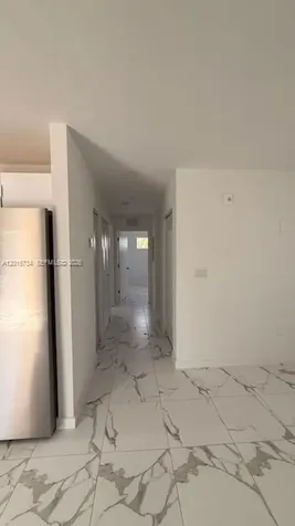 811 E 52nd Street Hialeah FL 33013