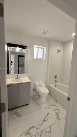 811 E 52nd Street Hialeah FL 33013