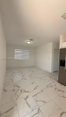 811 E 52nd Street Hialeah FL 33013
