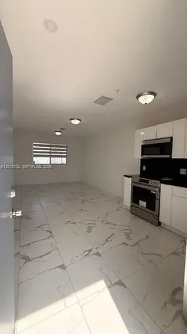 811 E 52nd Street Hialeah FL 33013