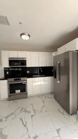 811 E 52nd Street Hialeah FL 33013