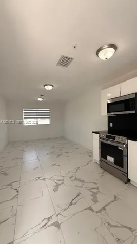811 E 52nd Street Hialeah FL 33013
