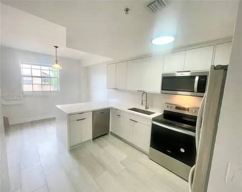 77 E 4th Street Hialeah FL 33010
