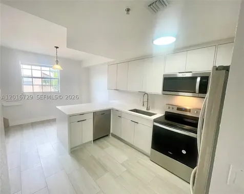 77 E 4th Street Hialeah FL 33010