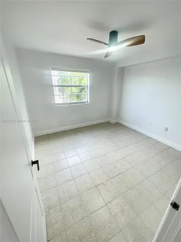 77 E 4th Street Hialeah FL 33010