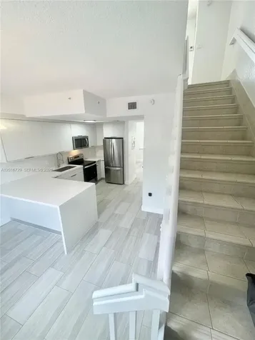 77 E 4th Street Hialeah FL 33010