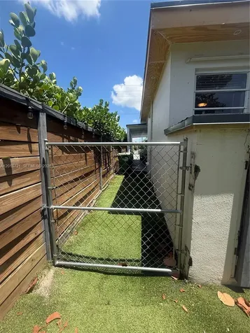 9040 SW 156th Street Palmetto Bay FL 33157