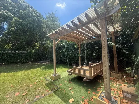 9040 SW 156th Street Palmetto Bay FL 33157