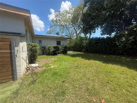 9040 SW 156th Street Palmetto Bay FL 33157