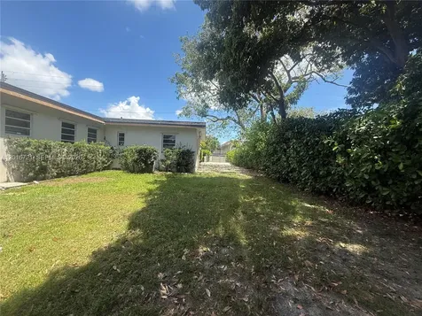 9040 SW 156th Street Palmetto Bay FL 33157