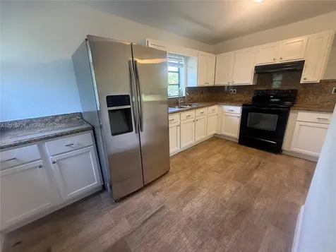 9040 SW 156th Street Palmetto Bay FL 33157