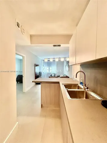 100 Lincoln Road Miami Beach FL 33139