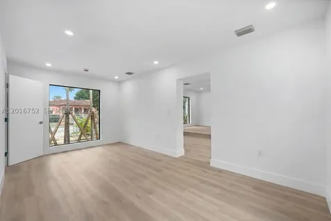 4746 NW 10th Avenue Miami FL 33127