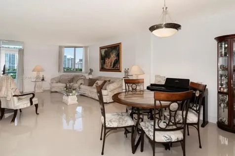 19370 Collins Avenue Sunny Isles Beach FL 33160