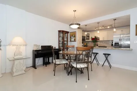 19370 Collins Avenue Sunny Isles Beach FL 33160